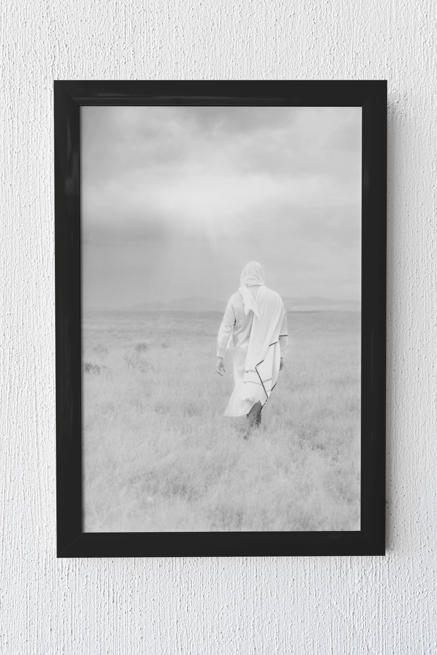 Infusing light into any space, this portrait of Christ embodies a brightness of hope and kindness. Calming hues of neutral colors compliment all types of home decor. Modern minimalist portrait of Jesus Christ for your Christian home or as the perfect gift for someone you love. H. Walker @thelightgallery_